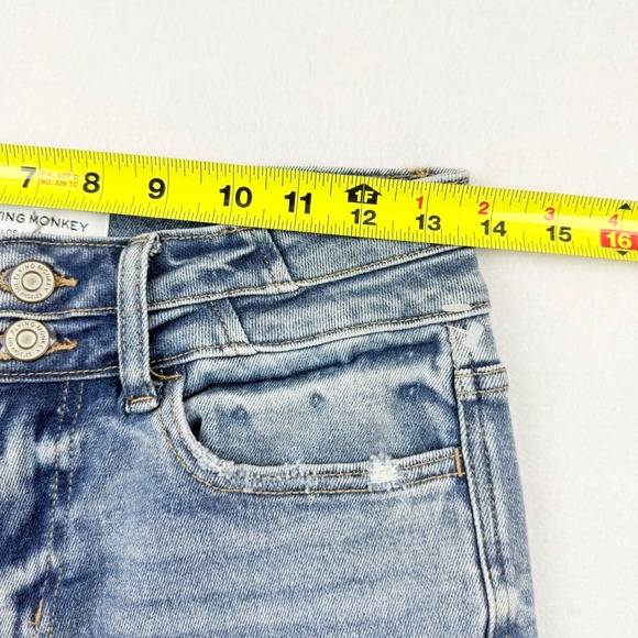 Flying Monkey Women's Distressed Flare Leg Stretch Blue Jeans Sz 27 Raw Hem NWT - Picture 7 of 10